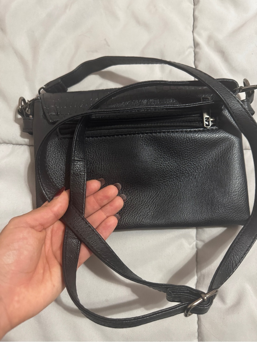 Black Croc-Texture Crossbody Bag - Picture 9 of 9